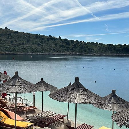 Villa Xhefri 2 Sarandë 外观 照片