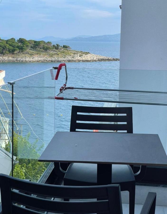Villa Xhefri 2 Sarandë 外观 照片