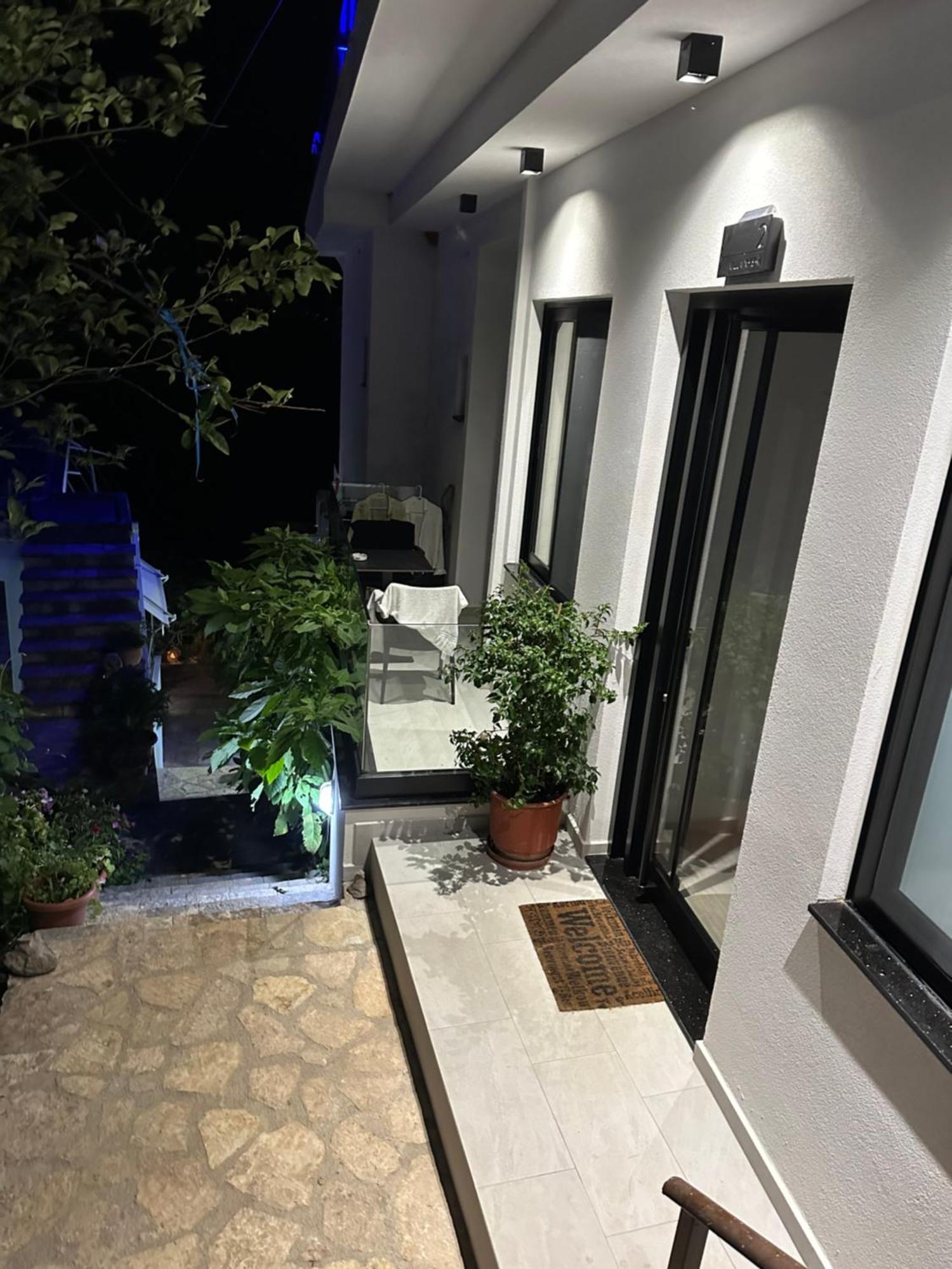 Villa Xhefri 2 Sarandë 外观 照片