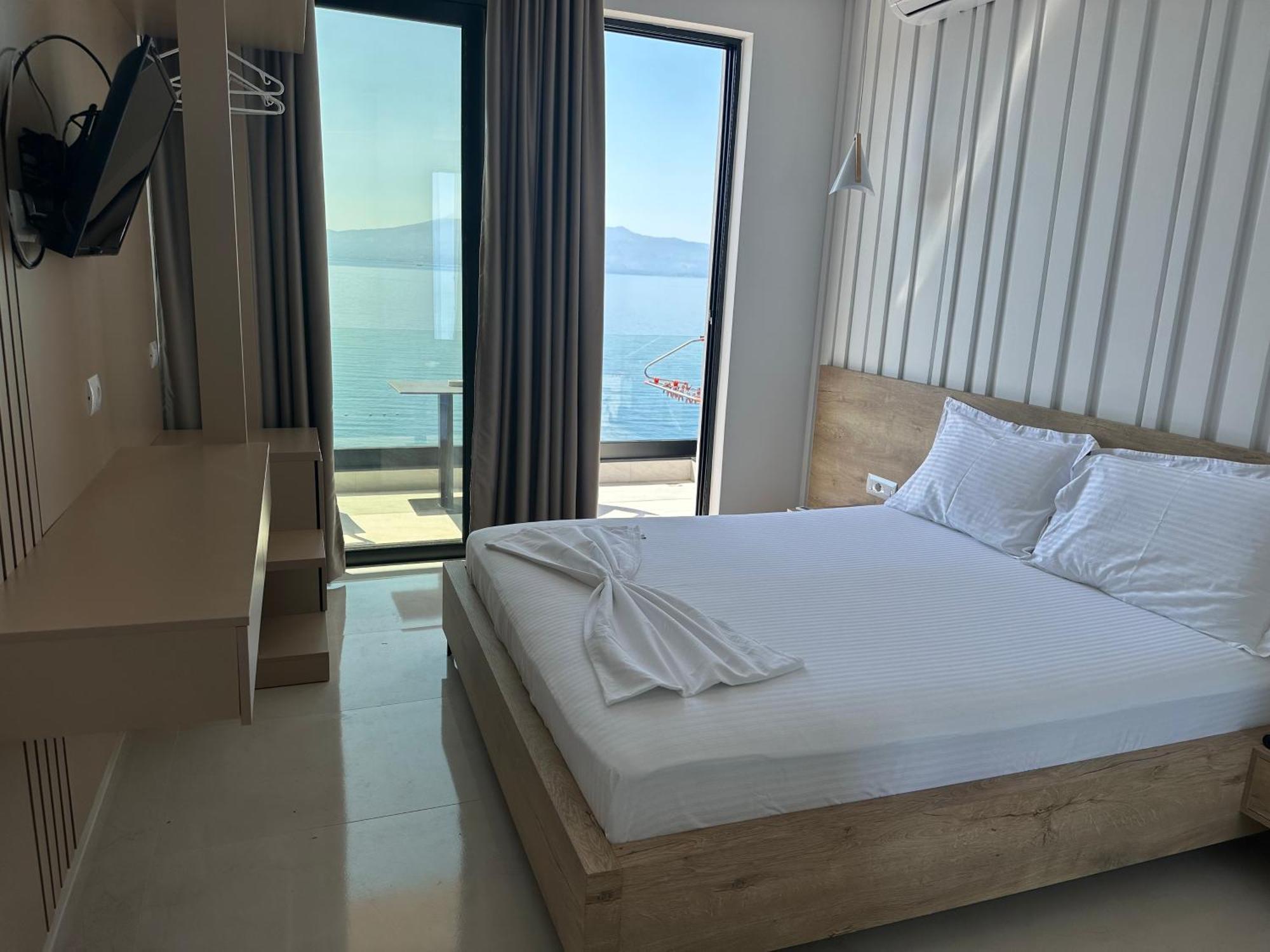 Villa Xhefri 2 Sarandë 外观 照片