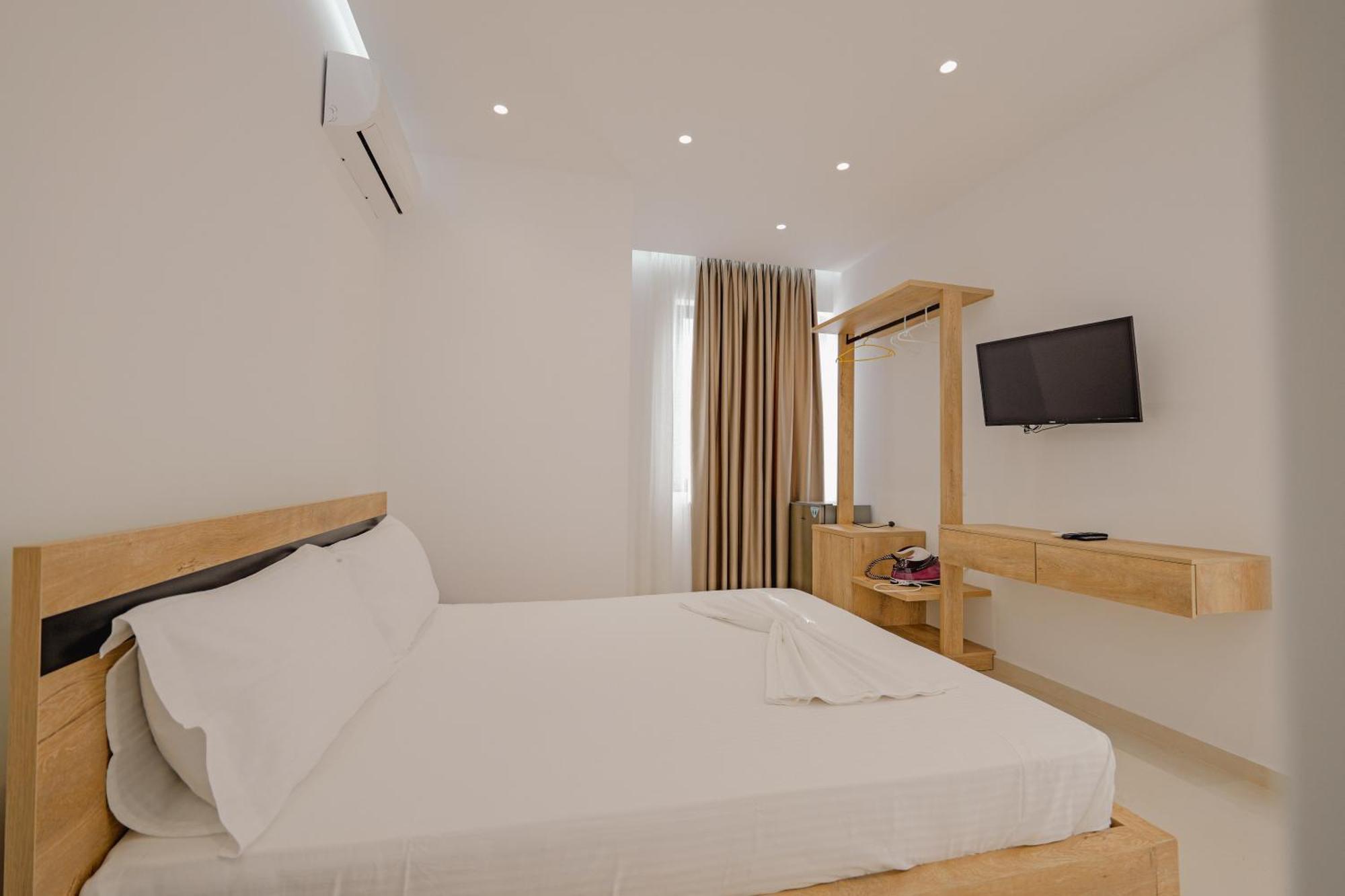 Villa Xhefri 2 Sarandë 外观 照片