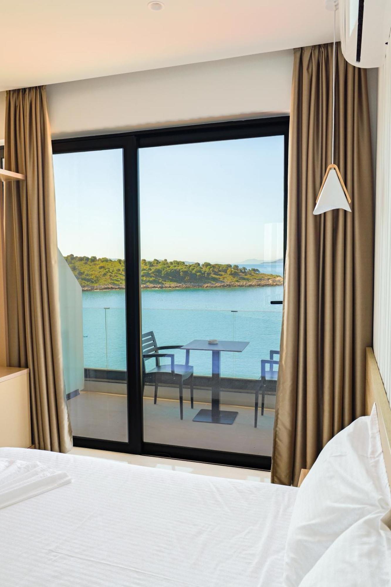Villa Xhefri 2 Sarandë 外观 照片